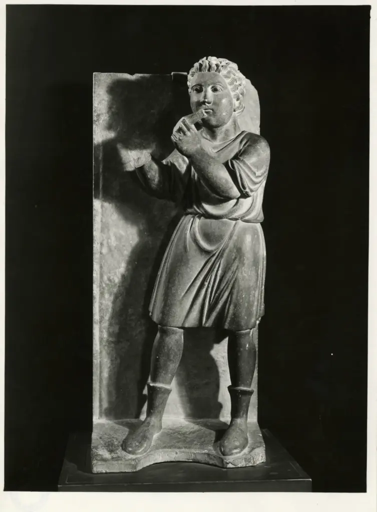 Tosi, Libero , Antelami Benedetto - sec. XII - Allegoria del Mese di Marzo