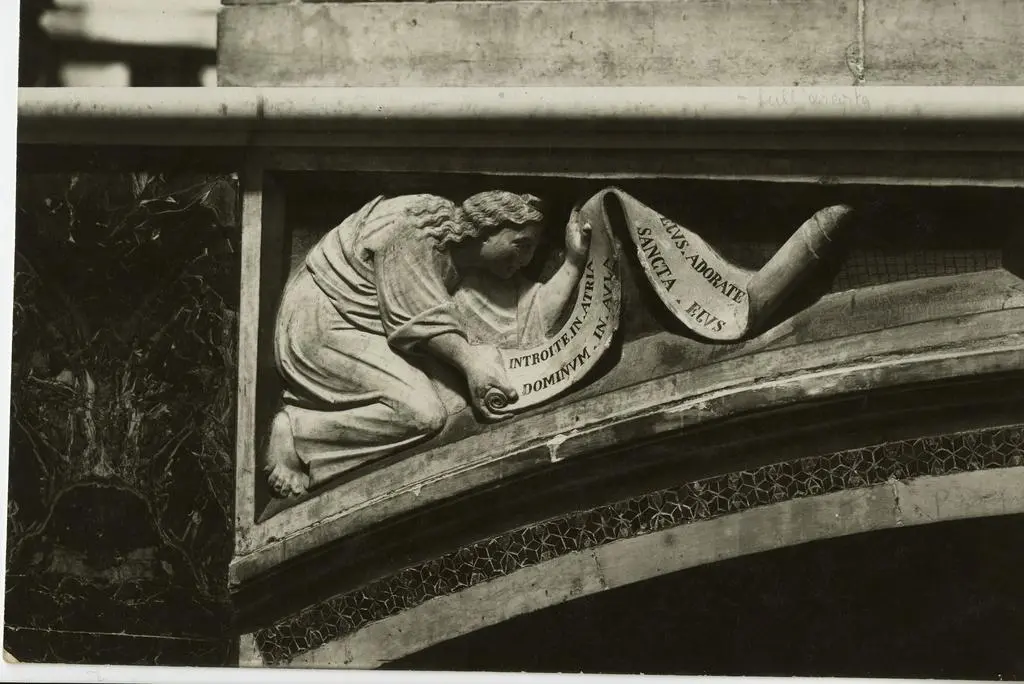 Archivio Fotografico Luce , Arnolfo di Cambio - sec. XIII - Profeta