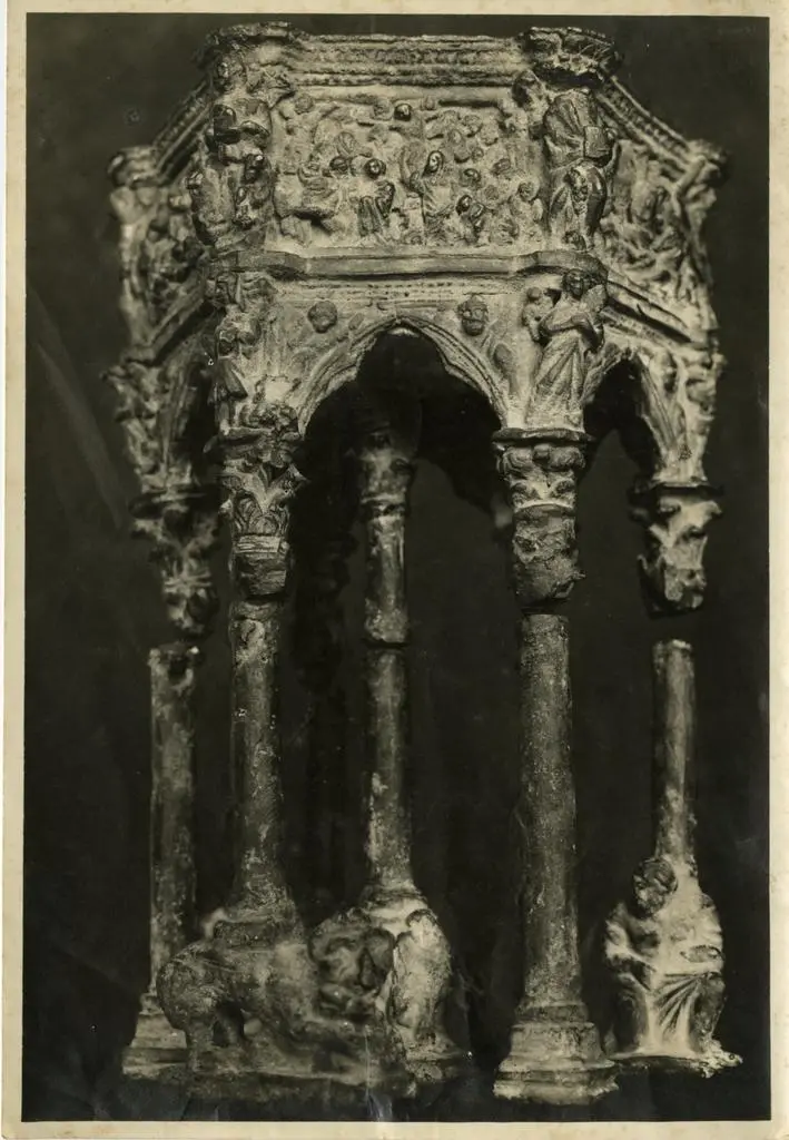 Anonimo , Andrea Pisano - pulpito in bronzo, creduto una copia di quello di Giovanni Pisano in S. Andrea a Pistoia