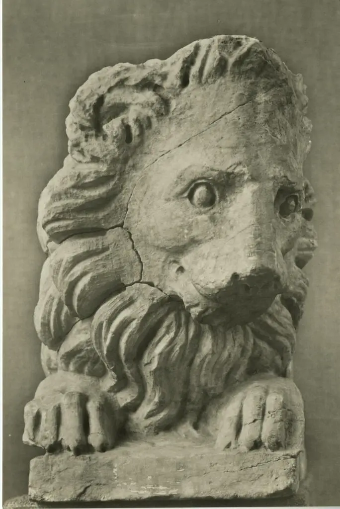 Foto Wells , Leoncino Stiloforo. Bottega di Giovanni Pisano - Sec. XIII