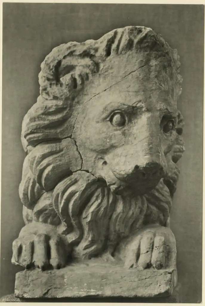 Foto Wells , Leoncino Stiloforo. Bottega di Giovanni Pisano - Sec. XIII