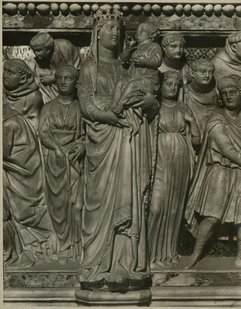 Anonimo , Pisano Nicola; Arnolfo di Cambio; Lapo - sec. XIII - Madonna con Bambino