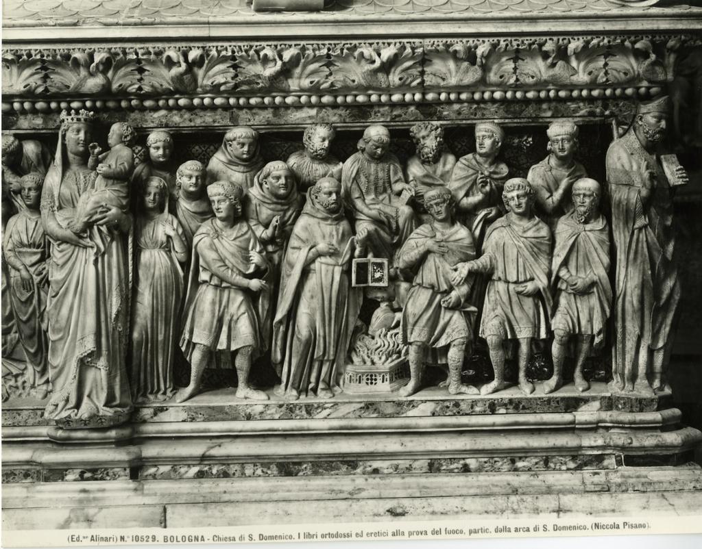 Pisano Nicola ; Arnolfo di Cambio ; Lapo , San Domenico e il rogo dei libri degli eretici albigesi