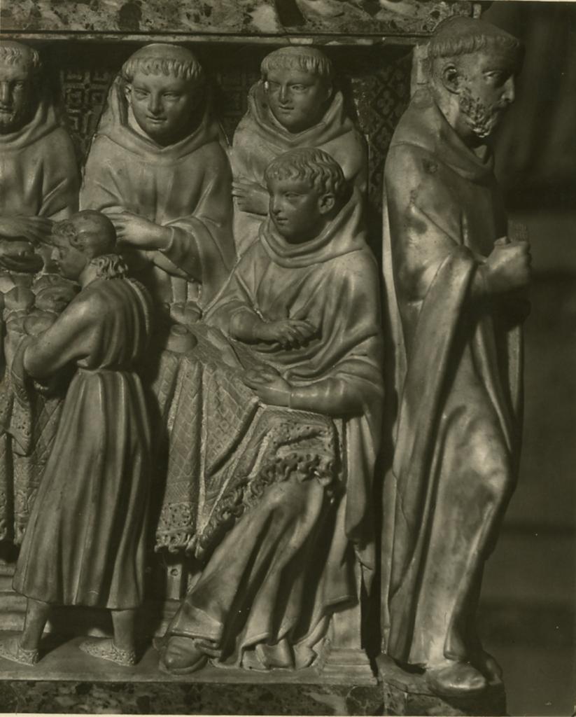 Anonimo , Pisano Nicola; Arnolfo di Cambio; Fra Guglielmo - sec. XIII - San Domenico e i frati ricevono il pane dagli angeli. Particolare.