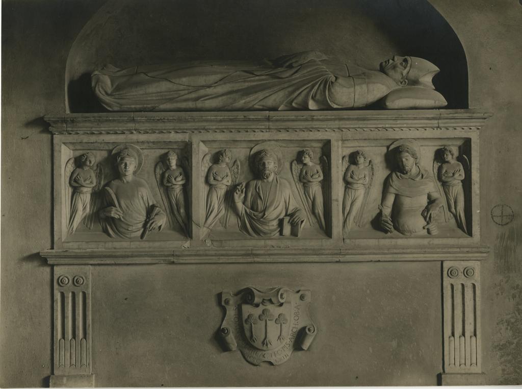 Anonimo , Pisano Nino - sec. XIV - Tomba dell'arcivescovo Francesco Moricotti