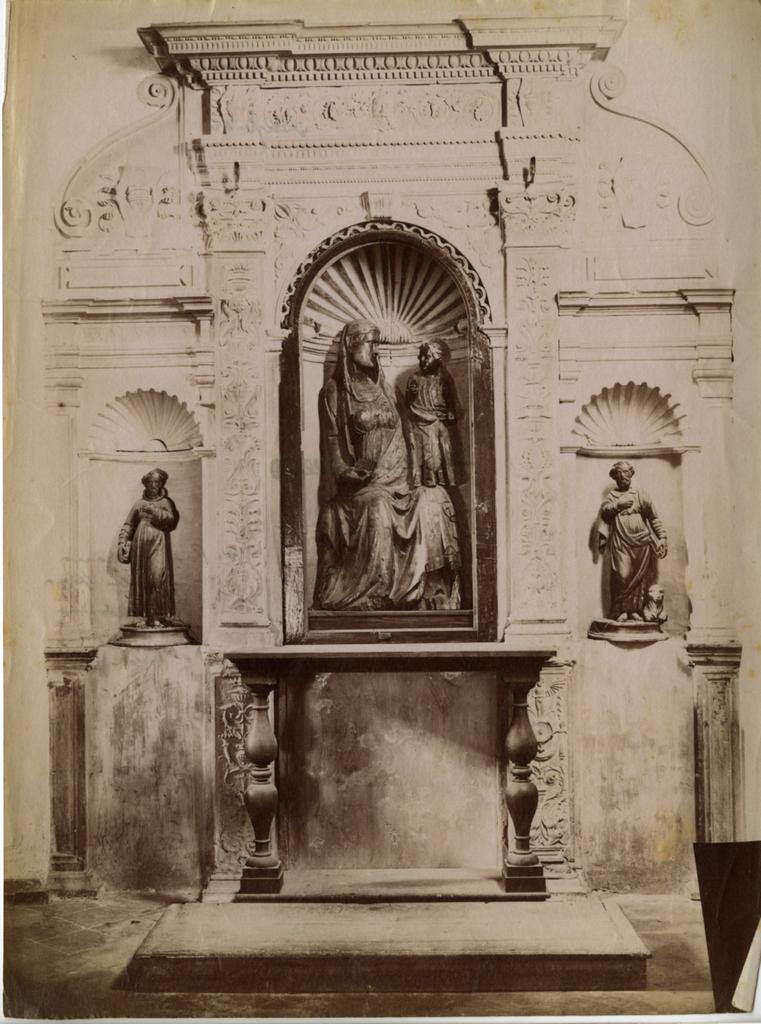 Anonimo , 1900 Anghiari. Chiesa di Badia. Altare scolpito in pietra