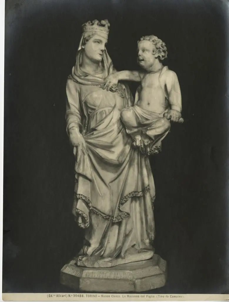 Alinari, Fratelli , Torino - Museo Civico. La Madonna col Figlio. (Tino di Camaino)