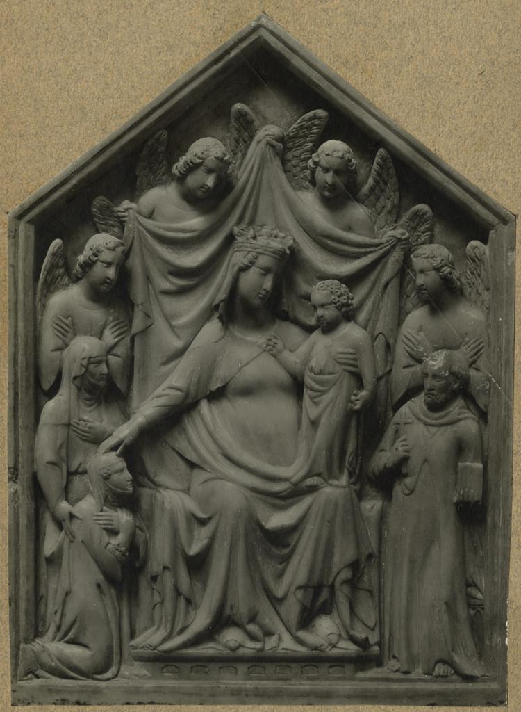 Tino di Camaino, e bottega , Madonna con Bambino, san Francesco d'Assisi, santa Chiara, beata Sancia d'Aragona e angeli