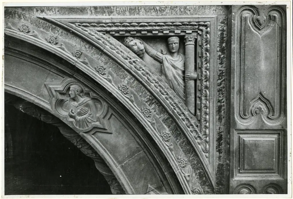 Anonimo , Arnoldi Alberto - sec. XIV - Allegoria della Fortezza e Angelo adorante