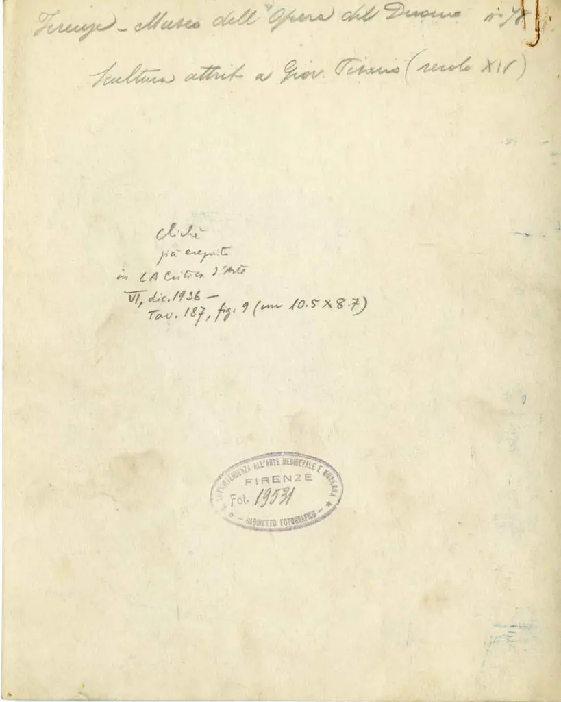 Gabinetto Fotografico della Soprintendenza Speciale per il Patrimonio Storico, Artistico ed Etnoantropologico e per il Polo Museale della citt&agrave; di Firenze , Tino di Camaino - sec. XIV - Allegoria della Fede