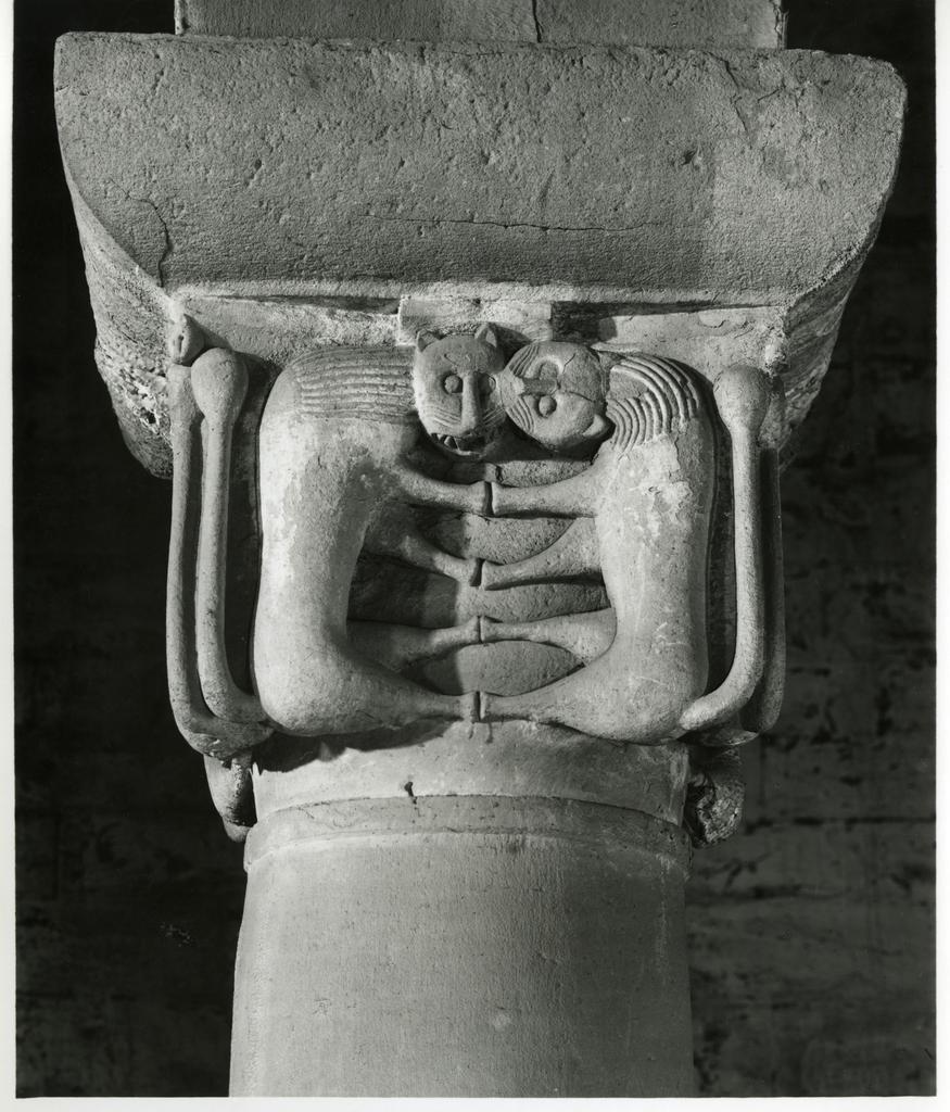 Anonimo aretino sec. XIV , Motivi decorativi con leoni