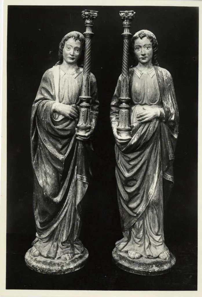 Gabinetto Fotografico della Soprintendenza Speciale per il Patrimonio Storico, Artistico ed Etnoantropologico e per il Polo Museale della città di Firenze , Anonimo - sec. XII - Angeli reggicandelabro