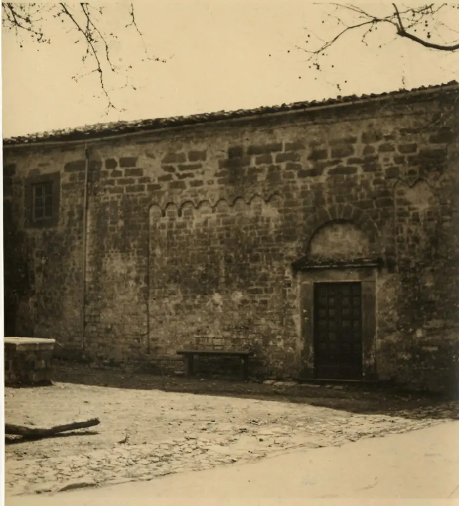 Anonimo , Arliano (Lucca), fianco sinistro