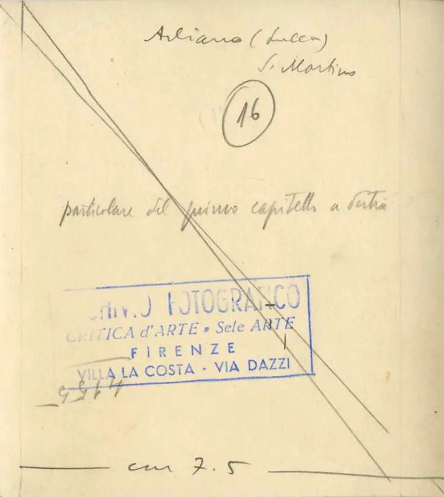 Anonimo , Arliano (Lucca), S. Martino, particolare del primo capitello a destra