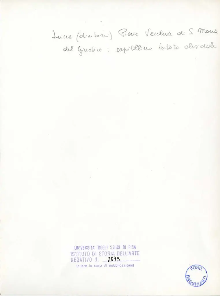 Universit&agrave; di Pisa. Dipartimento di Storia delle Arti , Lucca (dintorni). Pieve Vecchia di S. Maria del Giudice: capitellino testata absidale