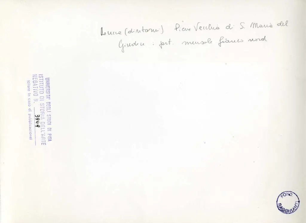 Università di Pisa. Dipartimento di Storia delle Arti , Lucca (dintorni). Pieve Vecchia di S. Maria del Giudice: part. mensole fianco nord