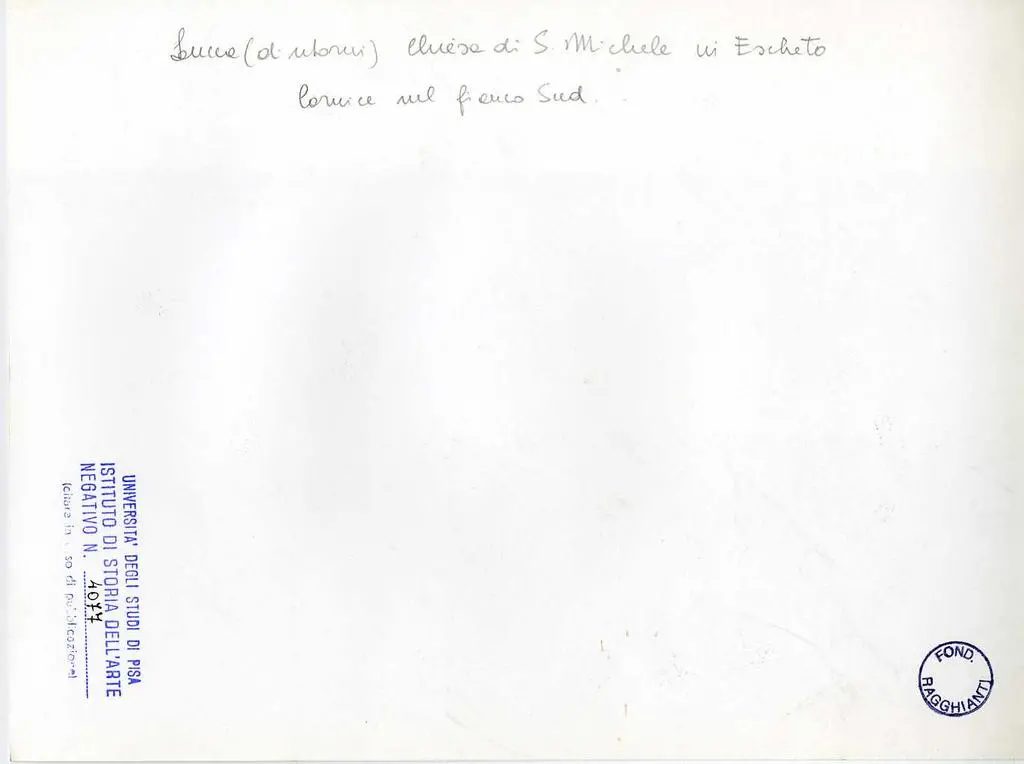 Universit&agrave; di Pisa. Dipartimento di Storia delle Arti , Lucca (dintorni). Chiesa di S. Michele in Escheto. Cornice del fianco sud