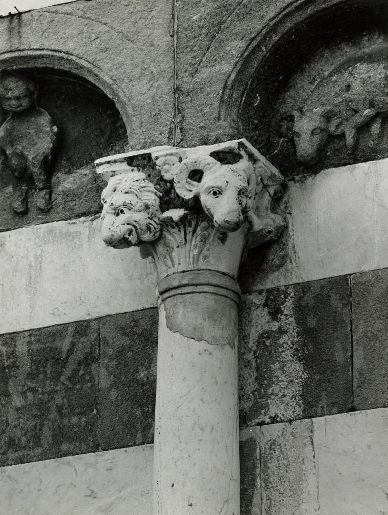 Università di Pisa. Dipartimento di Storia delle Arti , Lucca (dintorni) - Pieve S. Paolo: part. facciata