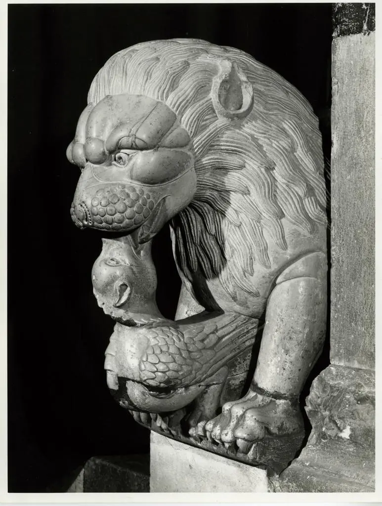 Università di Pisa. Dipartimento di Storia delle Arti , Diecimo (Lu) - S. Maria. Leone stiloforo (partic.)