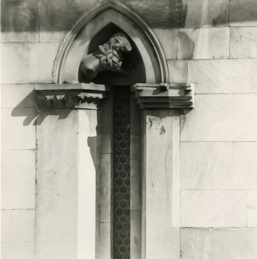 Anonimo, maniera , Elementi decorativi architettonici, Leone