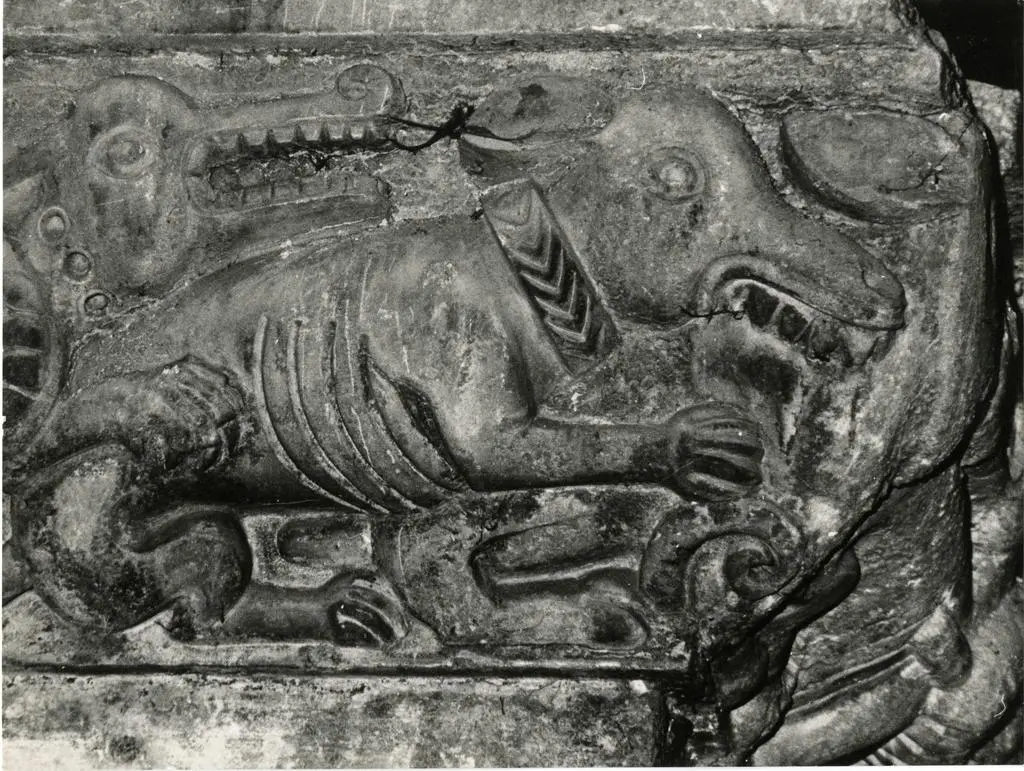 Anonimo , Capitello pilastro sinistro presbiterio