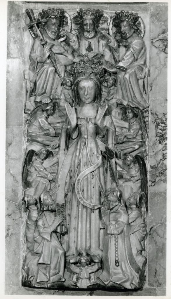 Anonimo , Anonimo inglese - sec. XIV - Storie di Maria Vergine. Scena dellAssunzione della Madonna fra angeli e santi e la Trinità