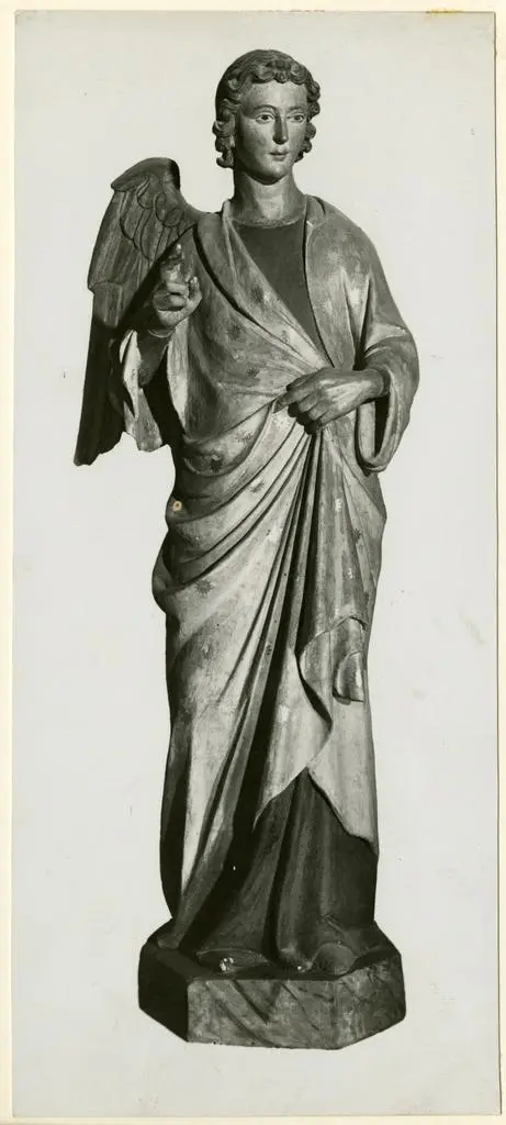 Anonimo , Montepascoli (Palaia) Chiesa di S. Maria. L'annunciazione: L'angelo Annunziante (maniera sec. XIV)