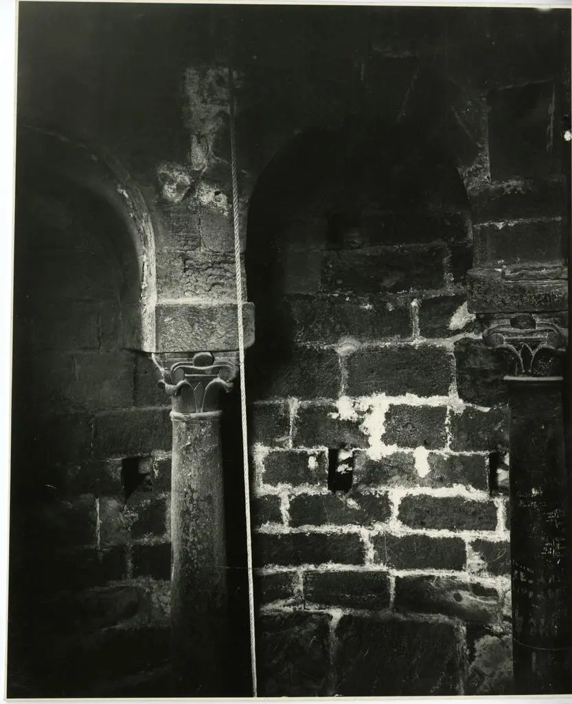 Anonimo , Anonimo toscano - sec. XII/ XIII - capitelli di colonna e imposte d'arco