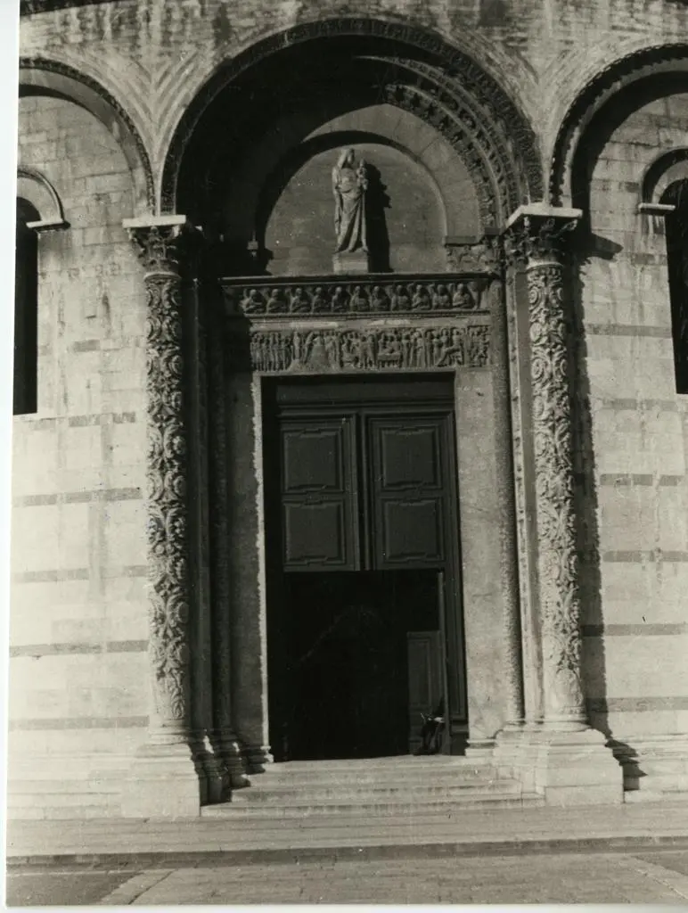 Anonimo , Porta del Battistero di Pisa