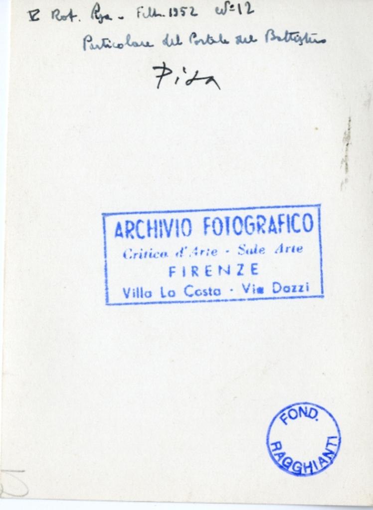 Anonimo , Particolare del portale del Battistero. Pisa