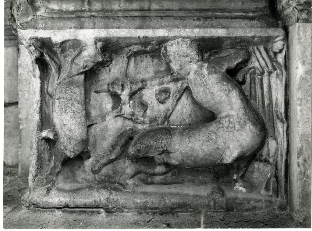 Anonimo , Anonimo toscano - (?) - sec. XIII/ XIV - Centauro che tenta di colpire un cervo con arco e freccia