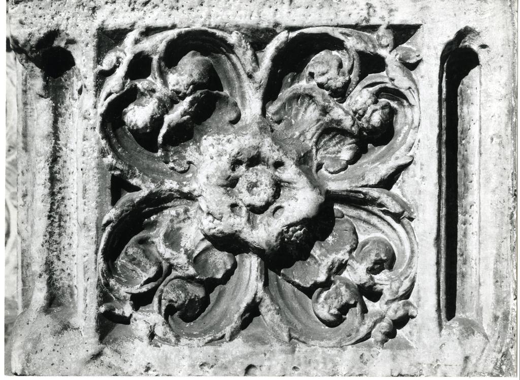Anonimo toscano, (?) , Motivi decorativi a rosette, Motivi decorativi vegetali
