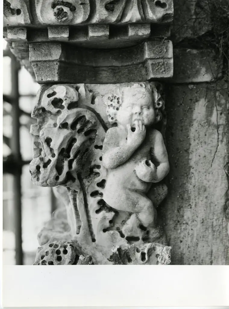 Università di Pisa. Dipartimento di Storia delle Arti , Pistoia - Battistero - Dettaglio della decorazione del portale