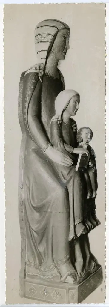 Anonimo , Chieti, Museo diocesano di S. Domenico - Statia lignea di S. Anna sec. XIII