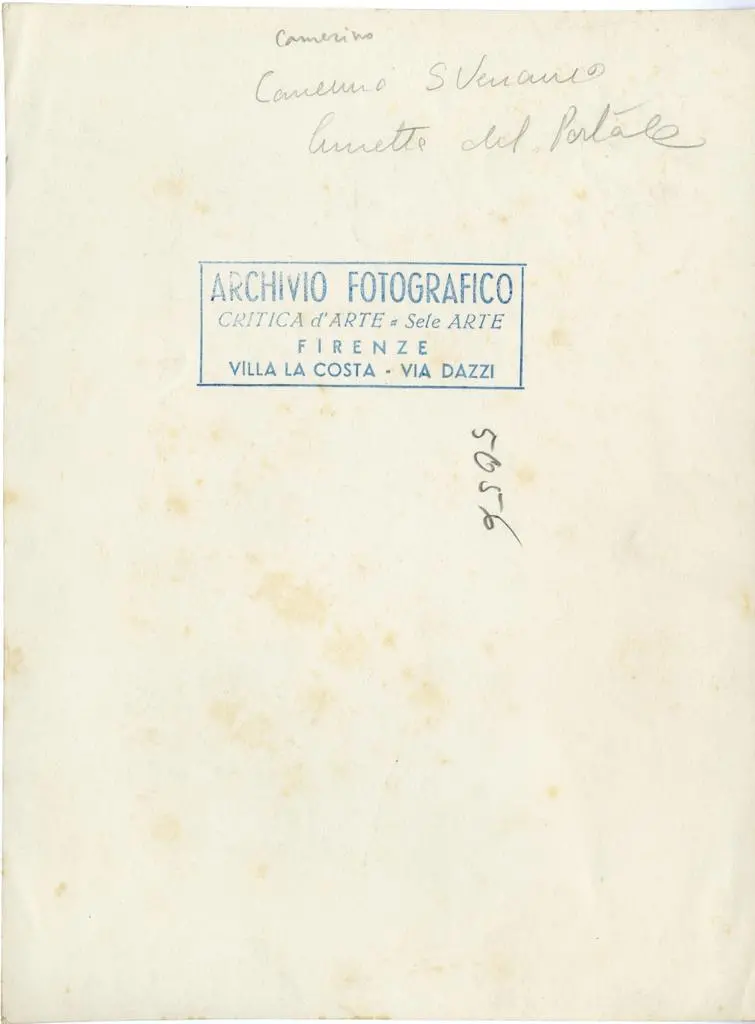 Anonimo , Anonimo - sec. XIV - Madonna con Bambino in trono benedicente