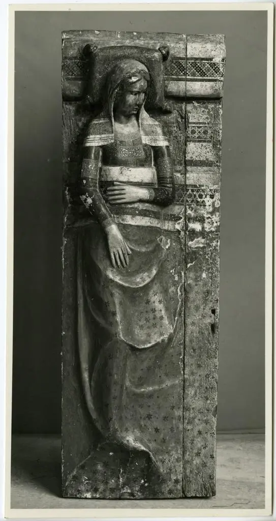 Fototeca della Soprintendenza speciale per il patrimonio storico, artistico ed etnoantropologico e per il Polo museale della citt&agrave; di Napoli , Napoli - Museo di S. Martino - Ignoto sec. XIV - La Vergine giacente