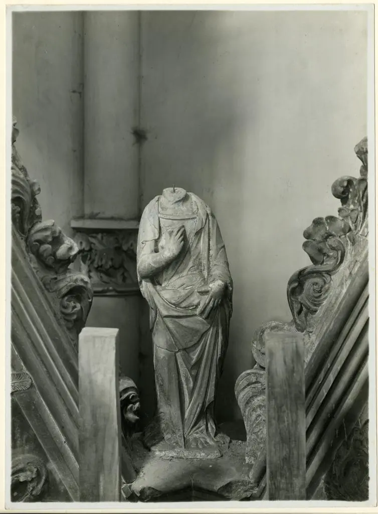 Guardi Andrea di Francesco, e aiuti , Figura acefala di Santo (?)