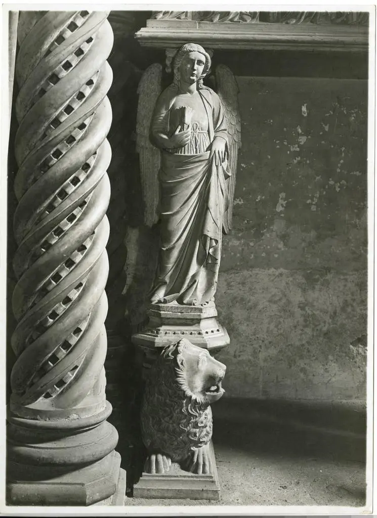 Anonimo napoletano sec. XV , Cariatide, Leone stiloforo