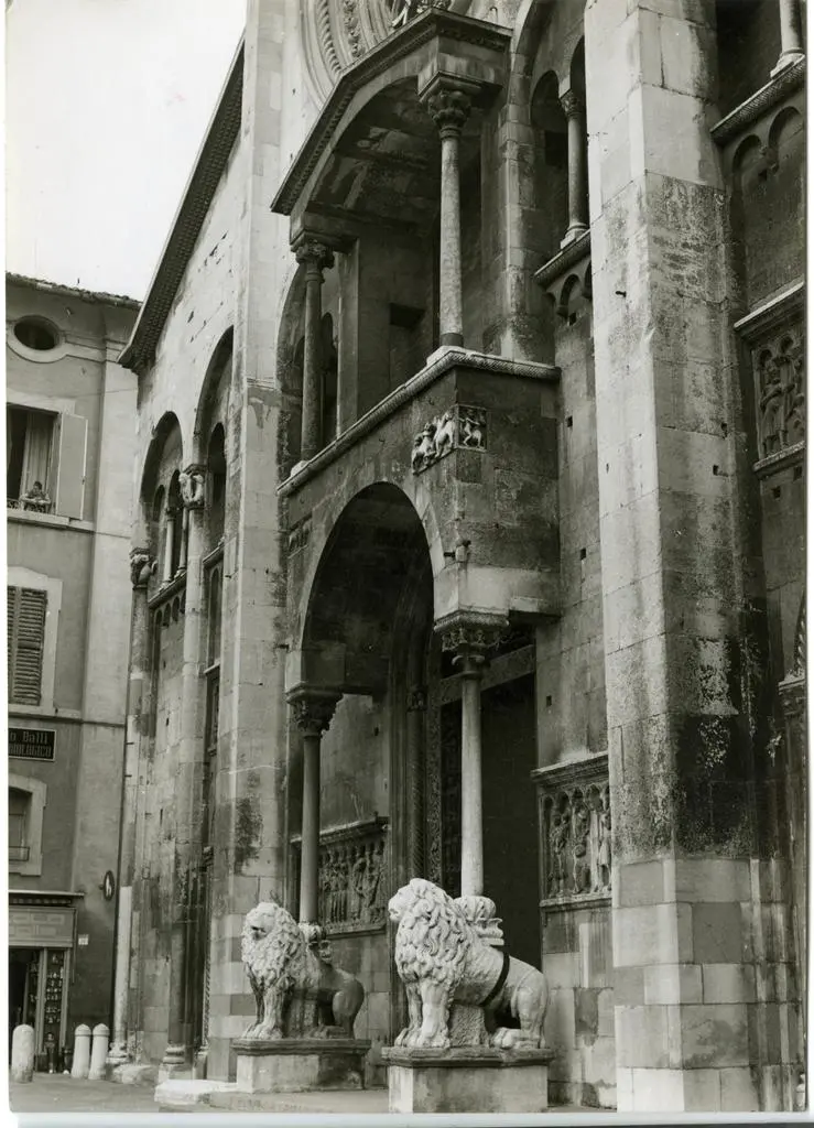 Anonimo , 8) Modena Duomo