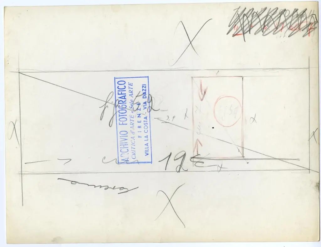 Alinari, Fratelli , Ravenna - Emilia. Chiesa di S. Francesco. Urna di marmo greco del IV secolo