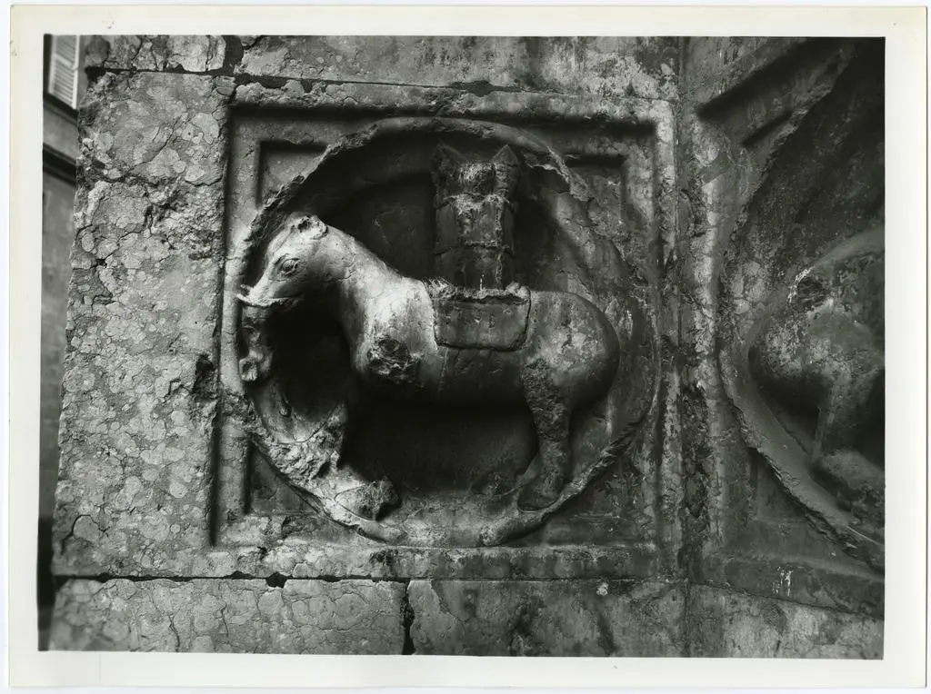 Anonimo , Antelami Benedetto - seguace - sec. XII/ XIII - Elefante