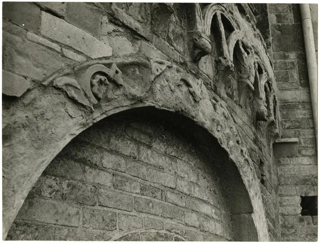 Anonimo sec. XII/ XIII , Motivi decorativi geometrici e vegetali