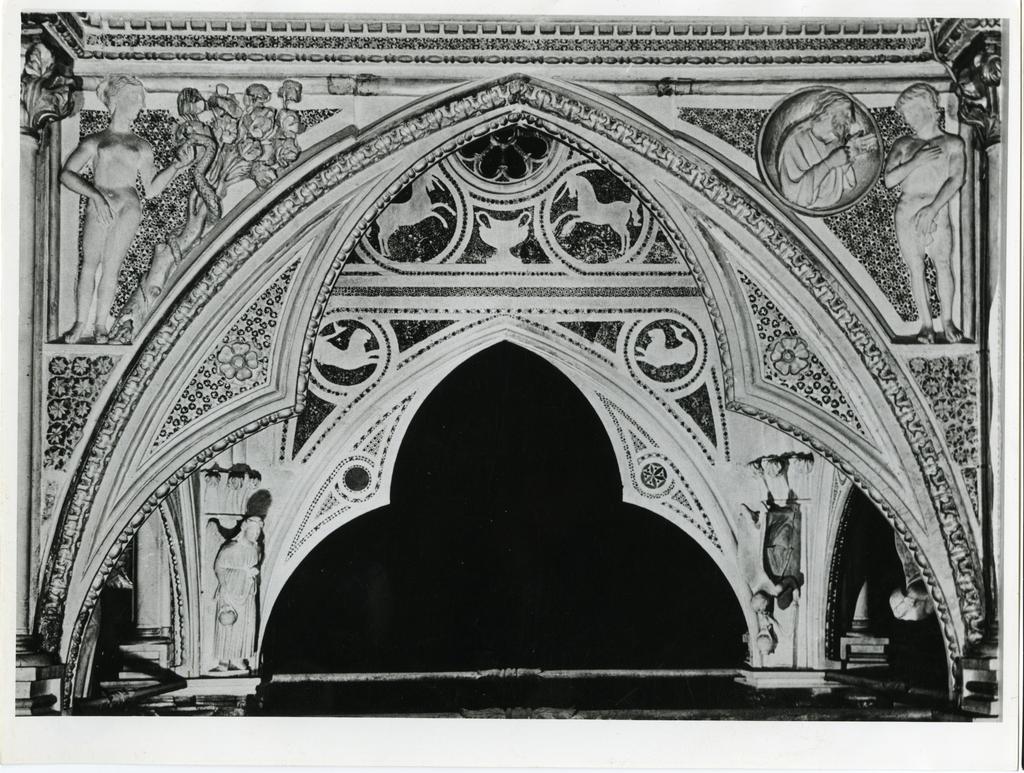 Arnolfo di Cambio, e bottega , Motivi decorativi vegetali e animali, Motivi decorativi geometrici, Adamo ed Eva