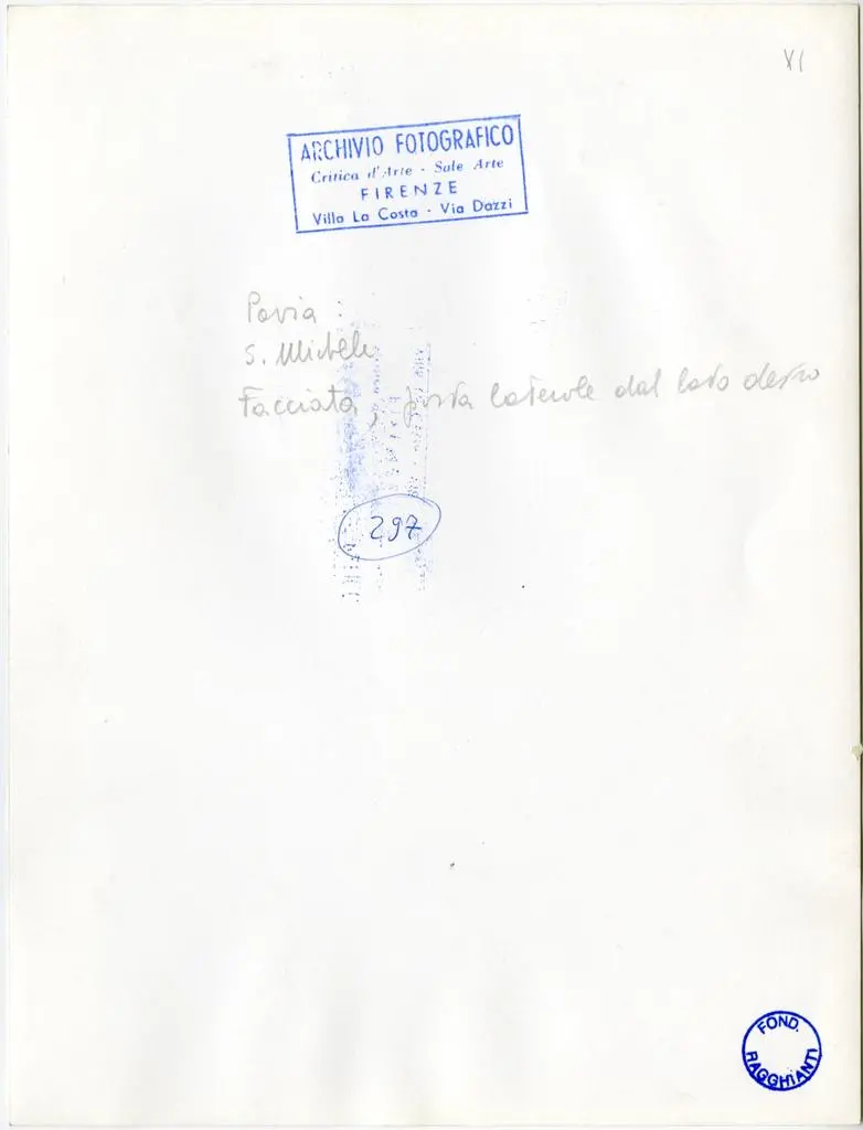 Anonimo , Pavia - S. Michele - Facciata, porta laterale dal lato destro