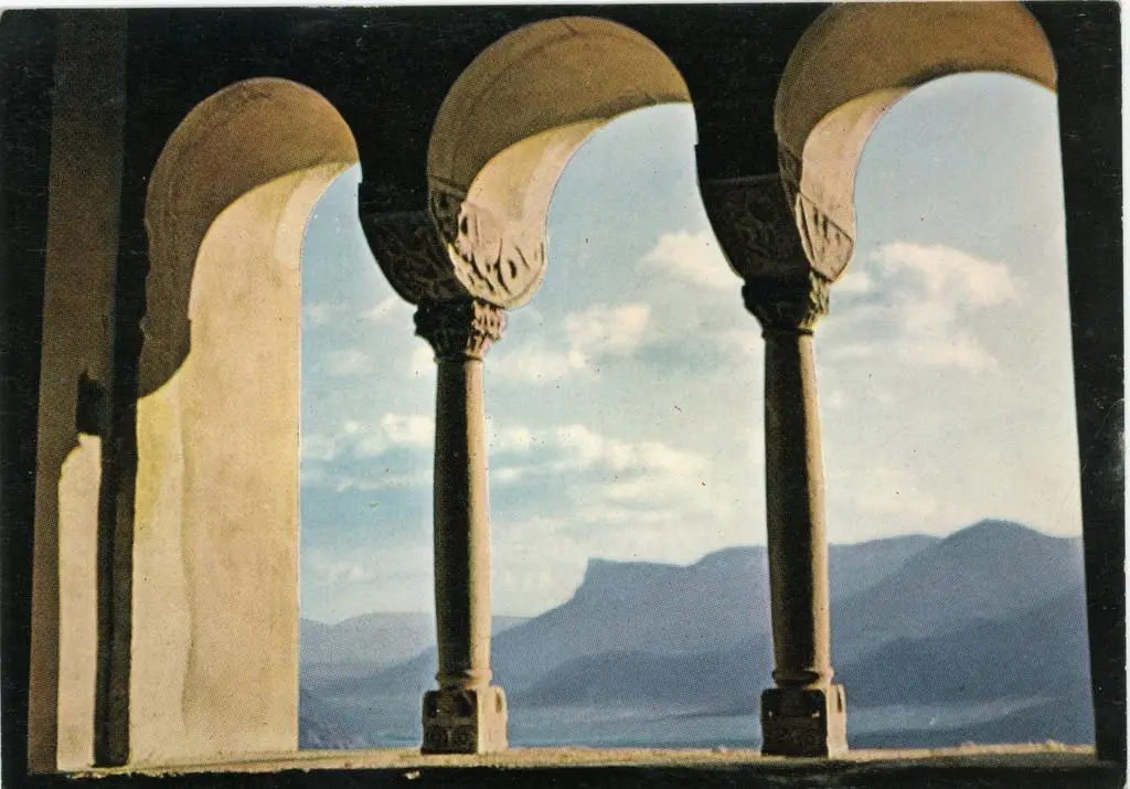 Perckhammer Heinz von , Merano - La Mendola vista attraverso una finestra di Castel Tirolo