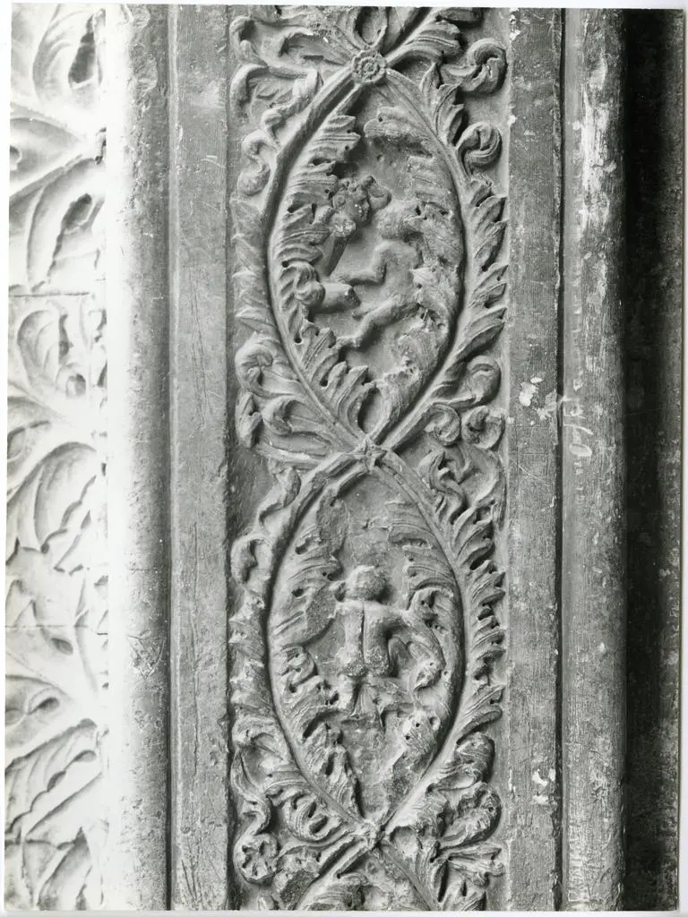 Universit&agrave; di Pisa. Dipartimento di Storia delle Arti , Perugia - Pal. Priori. Decoraz. Sguancio portale