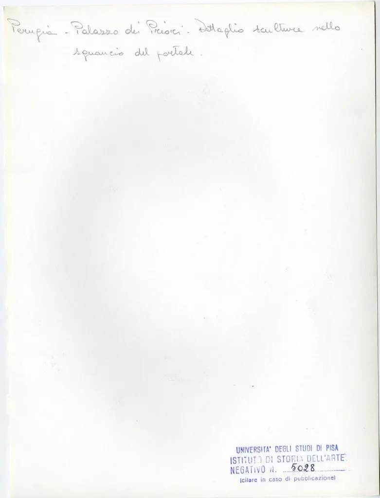 Universit&agrave; di Pisa. Dipartimento di Storia delle Arti , Perugia - Palazzo dei Priori - Dettaglio sculture nello sguancio del portale