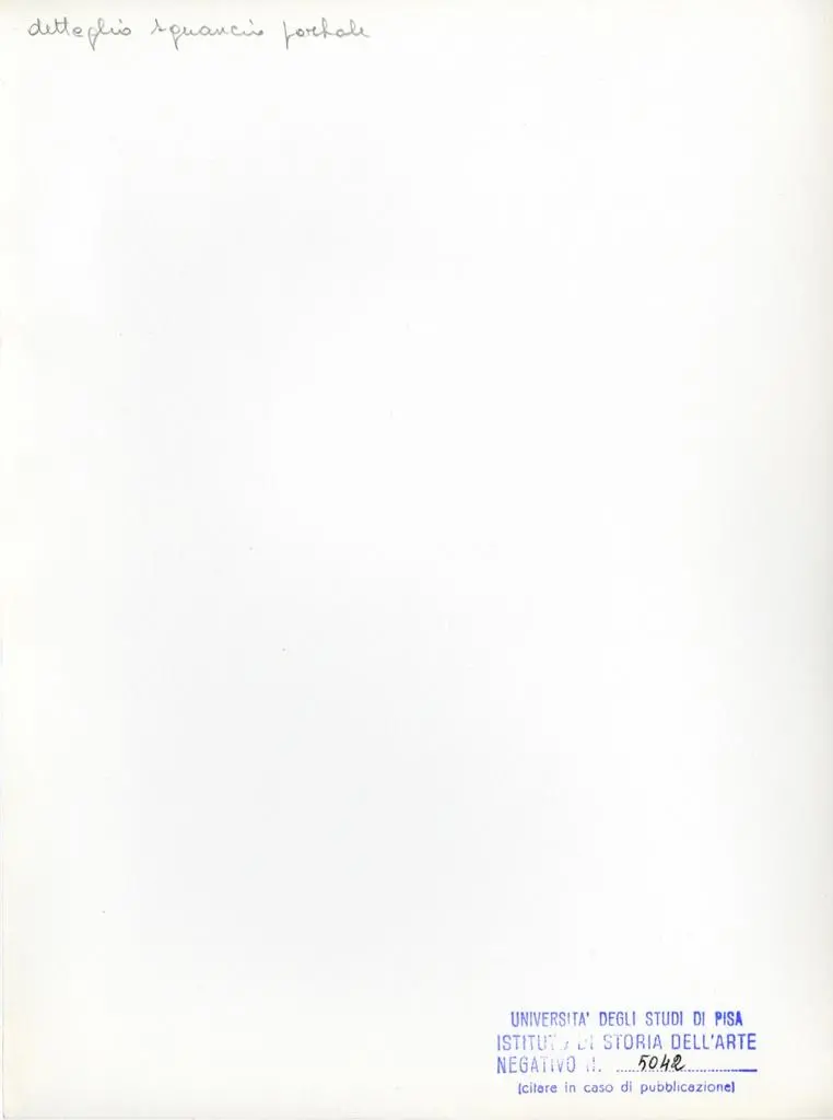 Universit&agrave; di Pisa. Dipartimento di Storia delle Arti , dettaglio sguancio portale