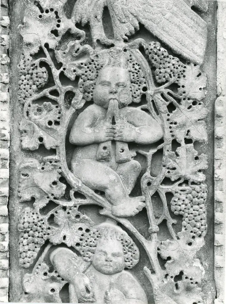 Universit&agrave; di Pisa. Dipartimento di Storia delle Arti , Citt&agrave; di Castello - Duomo - Porta laterale - dettaglio della decorazione