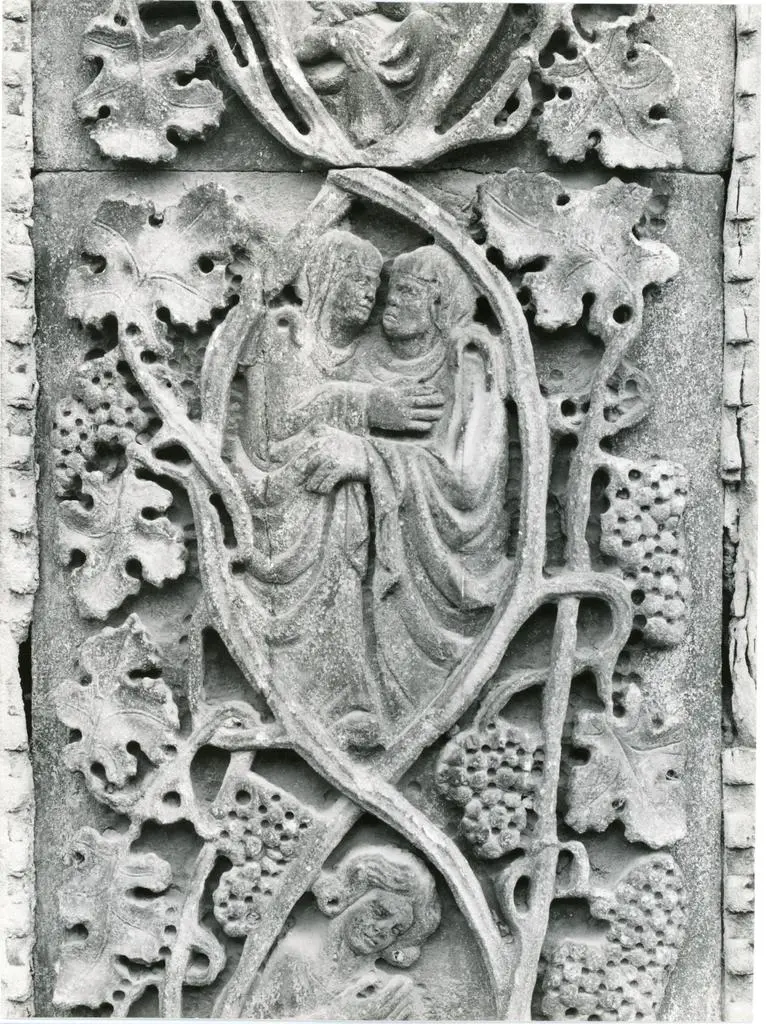 Universit&agrave; di Pisa. Dipartimento di Storia delle Arti , Citt&agrave; di Castello - Duomo - Porta laterale, dettaglio della decorazione.